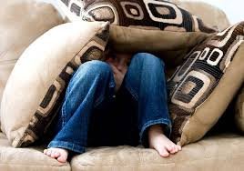 Retrospectivas de fim de ano são gatilho para ansiedade, alerta psicólogo; saúde mental