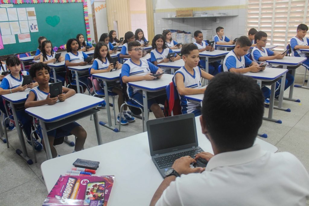 Provas de concurso para professor da Rede Municipal de Ensino iniciam neste domingo