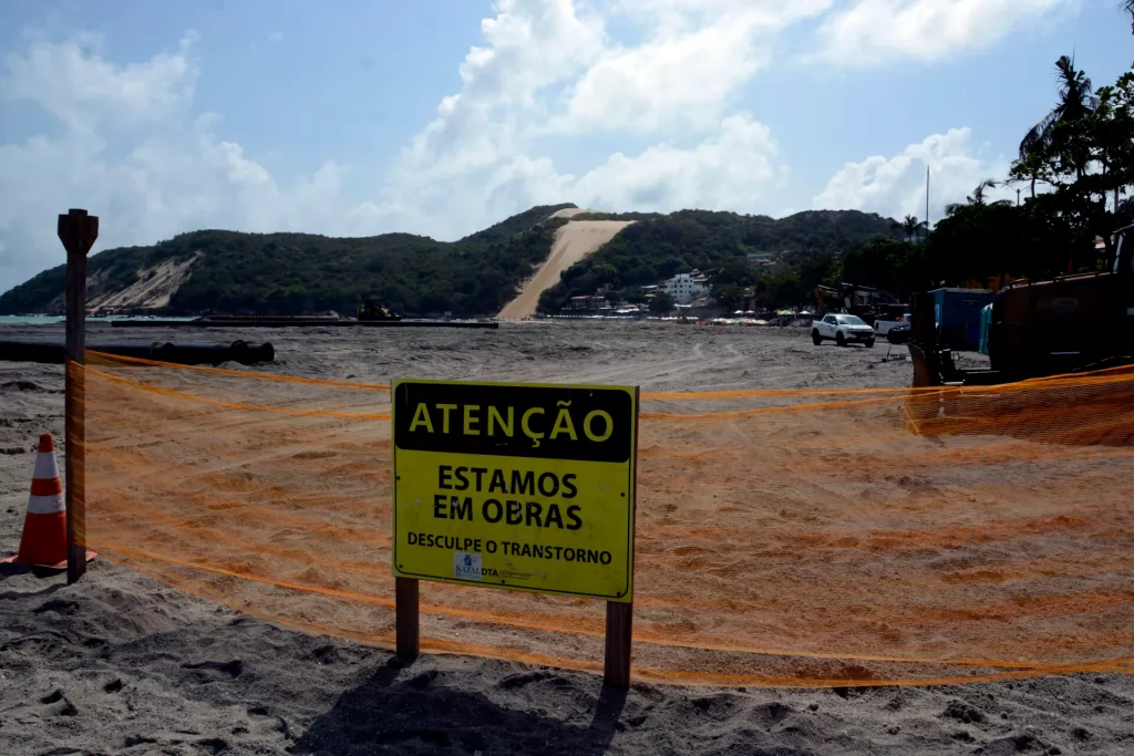 Engorda da praia de Ponta Negra atinge 90% de conclusão da obra
