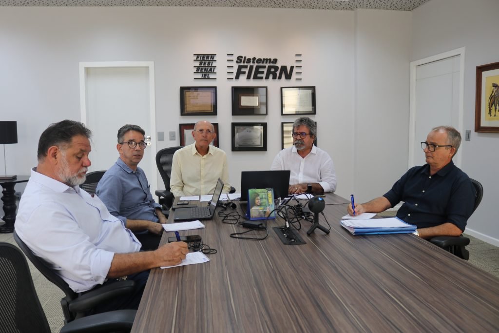 Cluster Tecnológico Naval aprova entrada de novo integrante e discute agenda para 2025