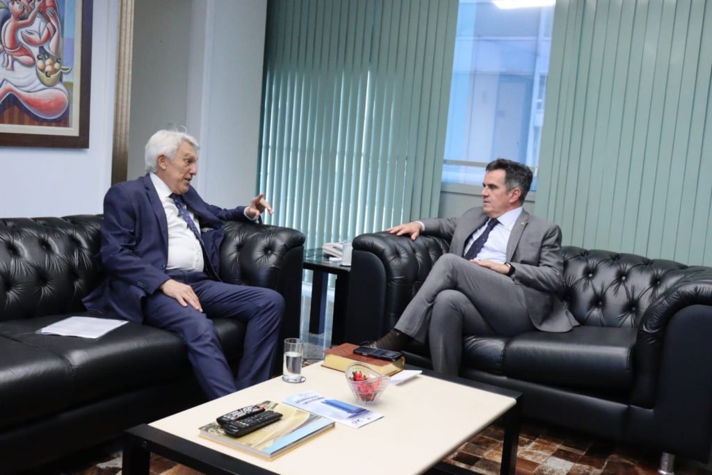 João Maia se reúne com Ciro Nogueira para discutir política e o futuro do RN