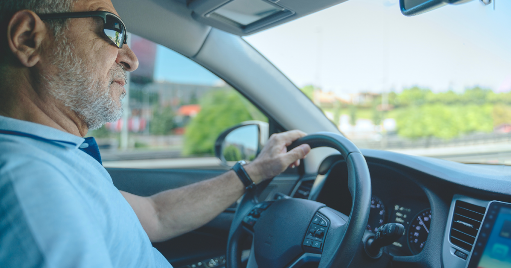 Nova regra da CNH surpreende motoristas que têm 60 anos ou mais