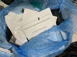 Grupo é suspeito de adulterar e ocultar documentos da prefeitura de Santa Cruz; Polícia Civil cumpre mandados de busca