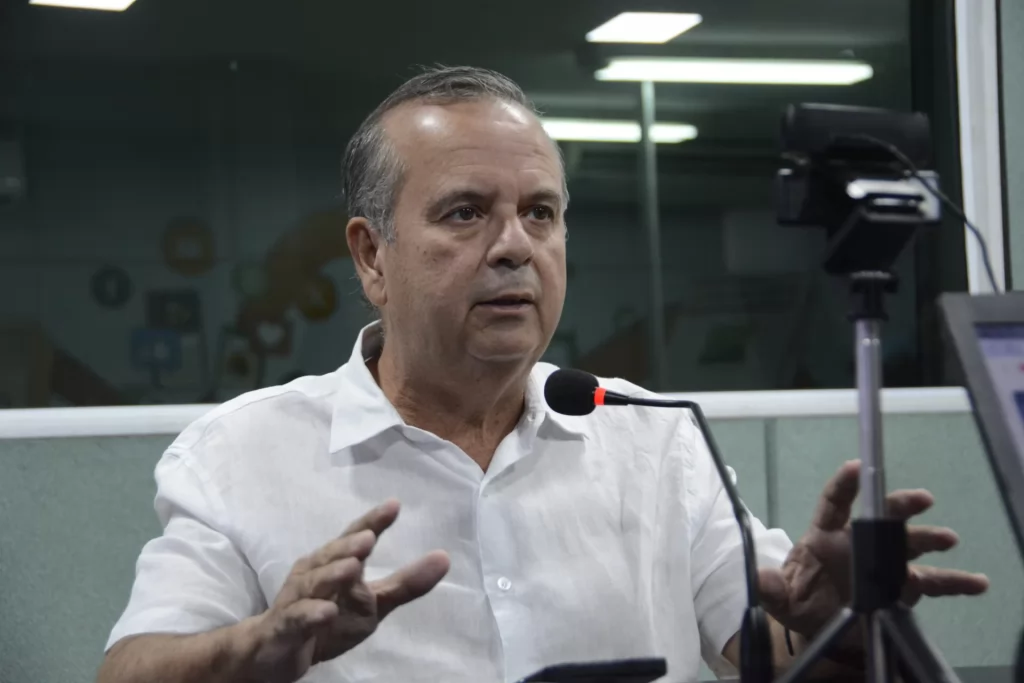 Rogério aposta na volta de Bolsonaro e critica STF