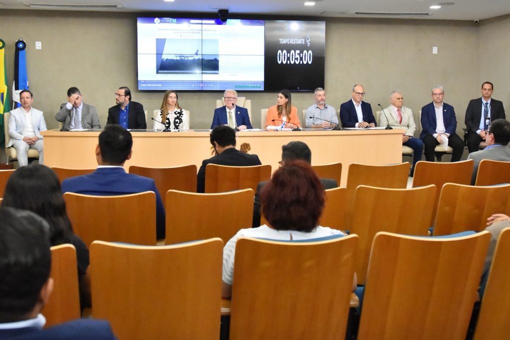 Grupo vai estudar alternativas para ampliar oferta e reduzir preços de voos no RN