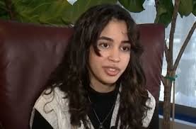 Estudante vai à Justiça nos EUA alegando que terminou o ensino médio ‘analfabeta’