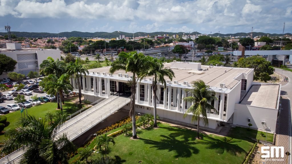 Feriado e ponto facultativo alteram funcionamento de órgãos do Executivo Estadual