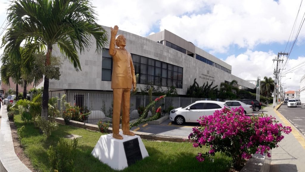 ALRN lidera debate mundial sobre modernização parlamentar com uso de IA