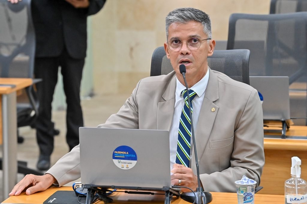 Deputados aprovam título de cidadão norte-rio-grandense ao ex-presidente Jair Bolsonaro
