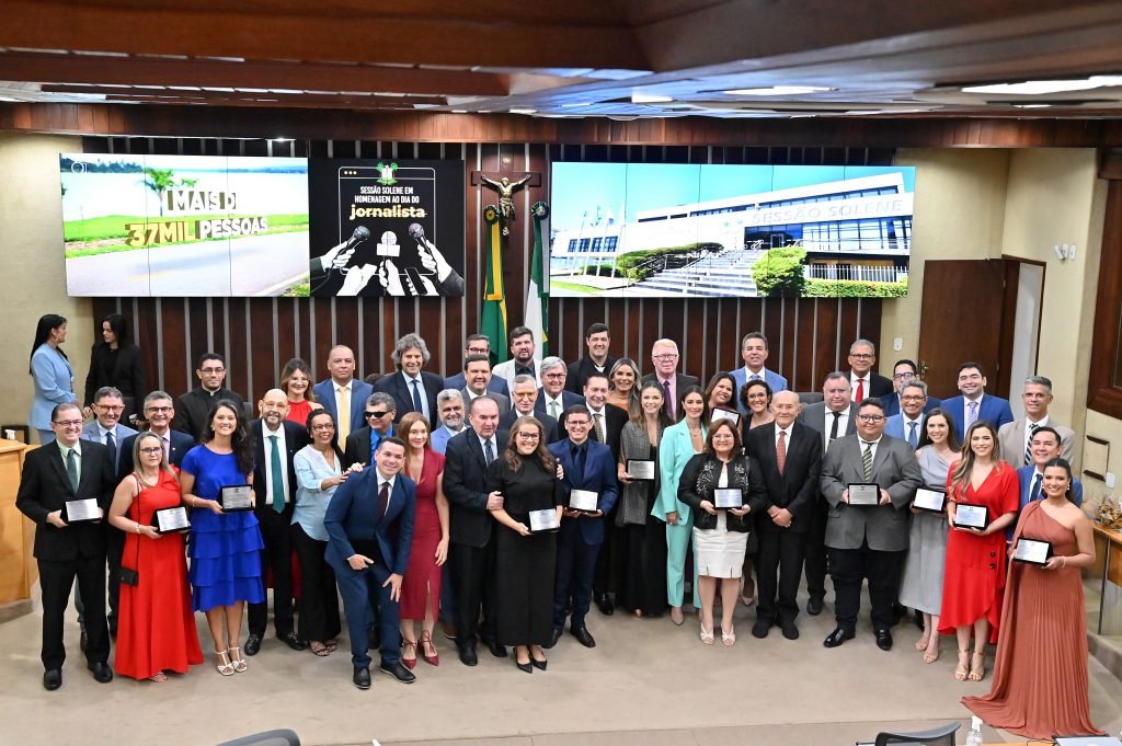 ALRN homenageia jornalistas e exalta o papel essencial da imprensa na democracia