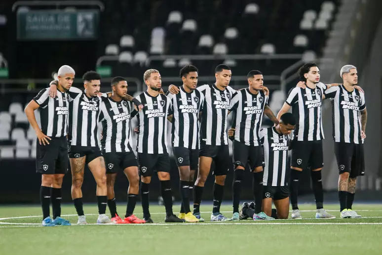 Retornos importantes, maior público e mobilização: como o Botafogo recebe a La U em decisão na Libertadores