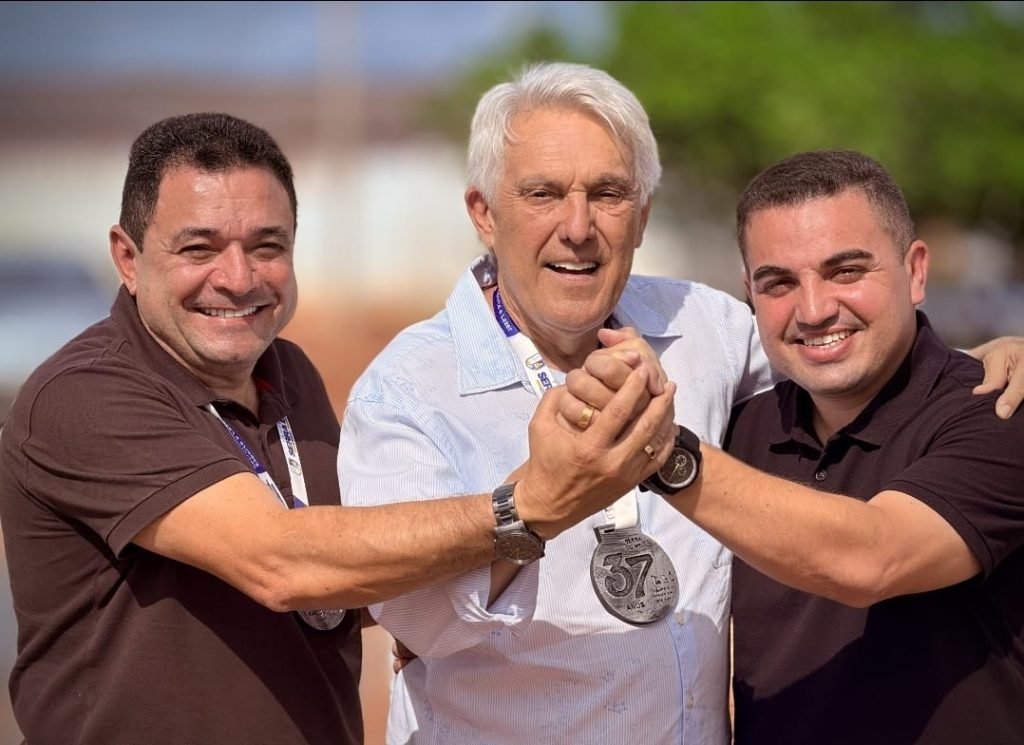 Deputado João Maia visita Serra do Mel no dia de celebração pelos 37 anos de emancipação política