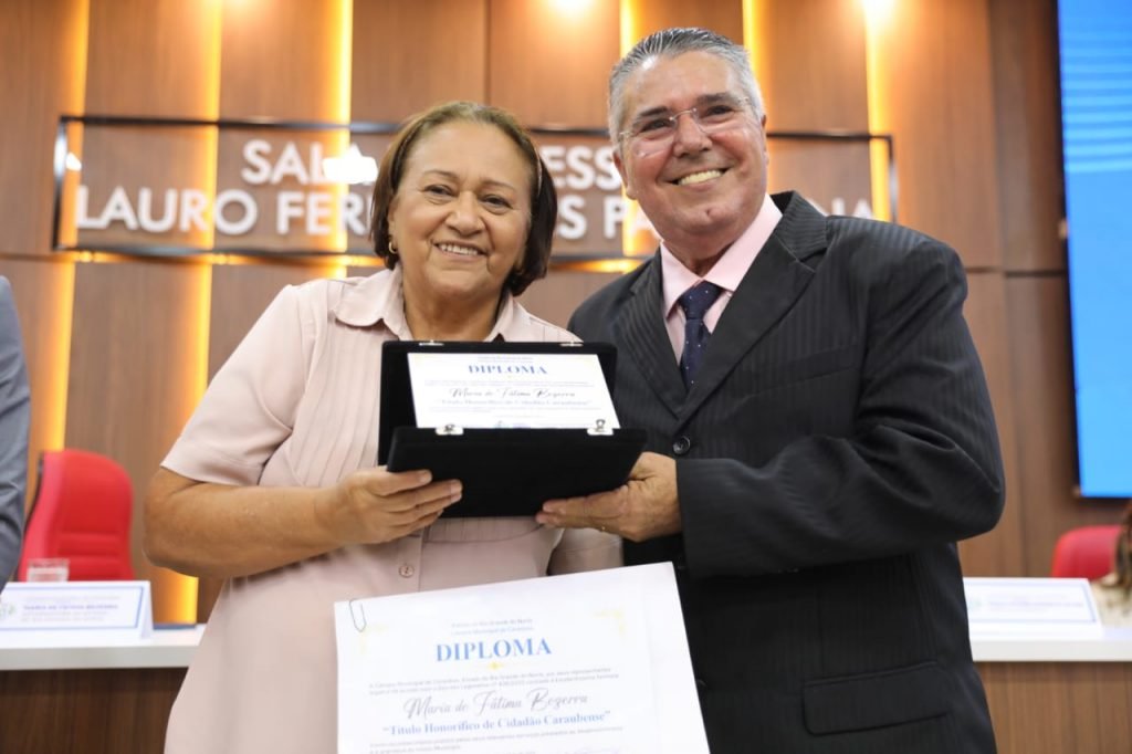 Governadora Fátima Bezerra recebe título de Cidadã Caraubense e reforça compromisso com município