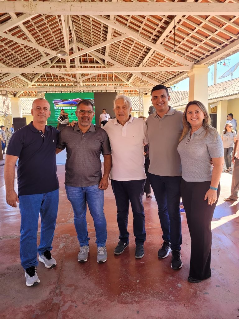 Deputado João Maia prestigia a 1ª Feira Familiar em Martins e reforça compromisso com o desenvolvimento do interior do RN