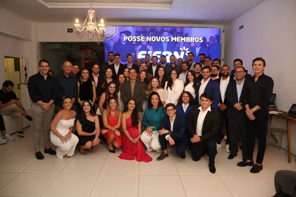 FIERN Jovem empossa novos integrantes e celebra sucesso do primeiro ano do programa de formação lideranças