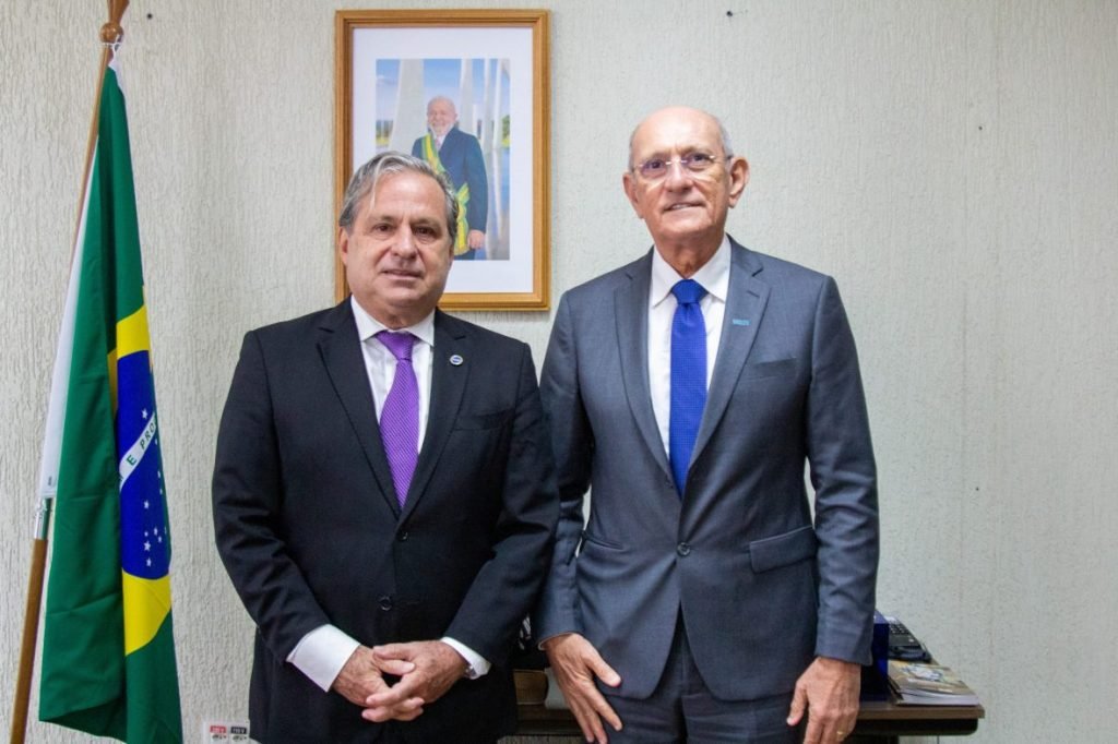 Em reunião com Ministério da Microempresa, Roberto Serquiz defende ajuste do teto de faturamento do Simples Nacional