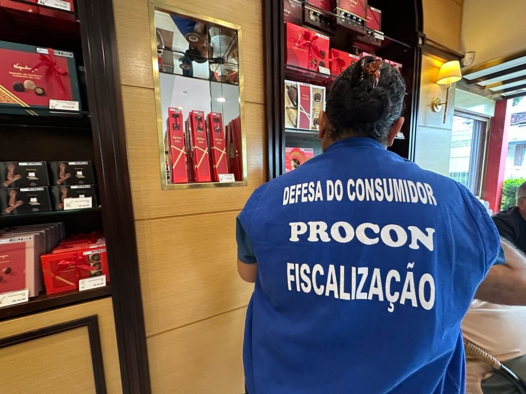 Procon/RN intensifica fiscalização em lojas de chocolates e floriculturas para garantir os direitos dos consumidores no Dia dos Namorados