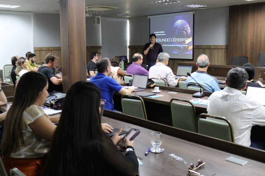 FIERN e Sebrae-RN formam primeira turma de imersão em uso de IA no marketing digital