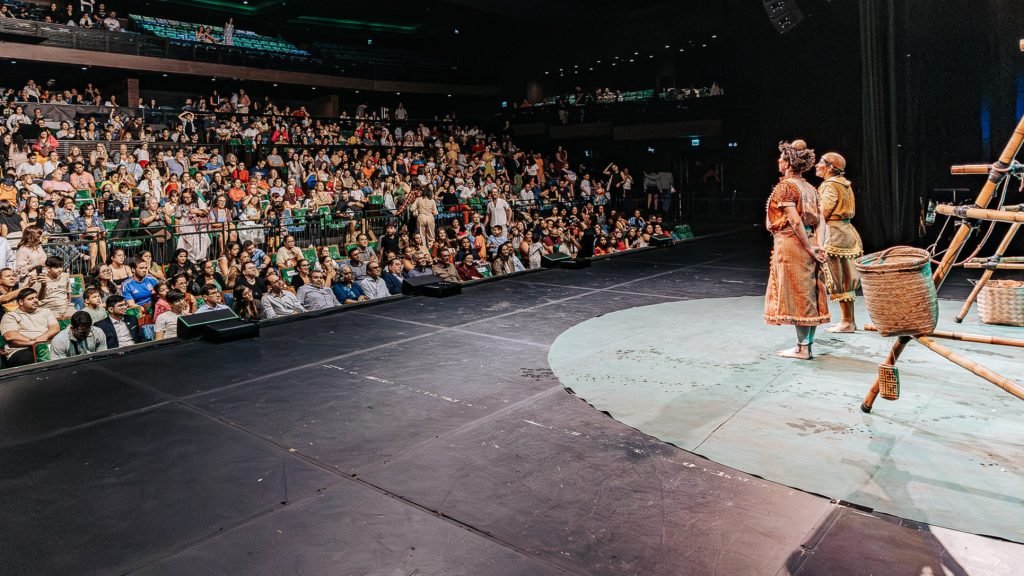 Palco Giratório Sesc lota teatro Riachuelo e arrecada quase uma tonelada em alimentos