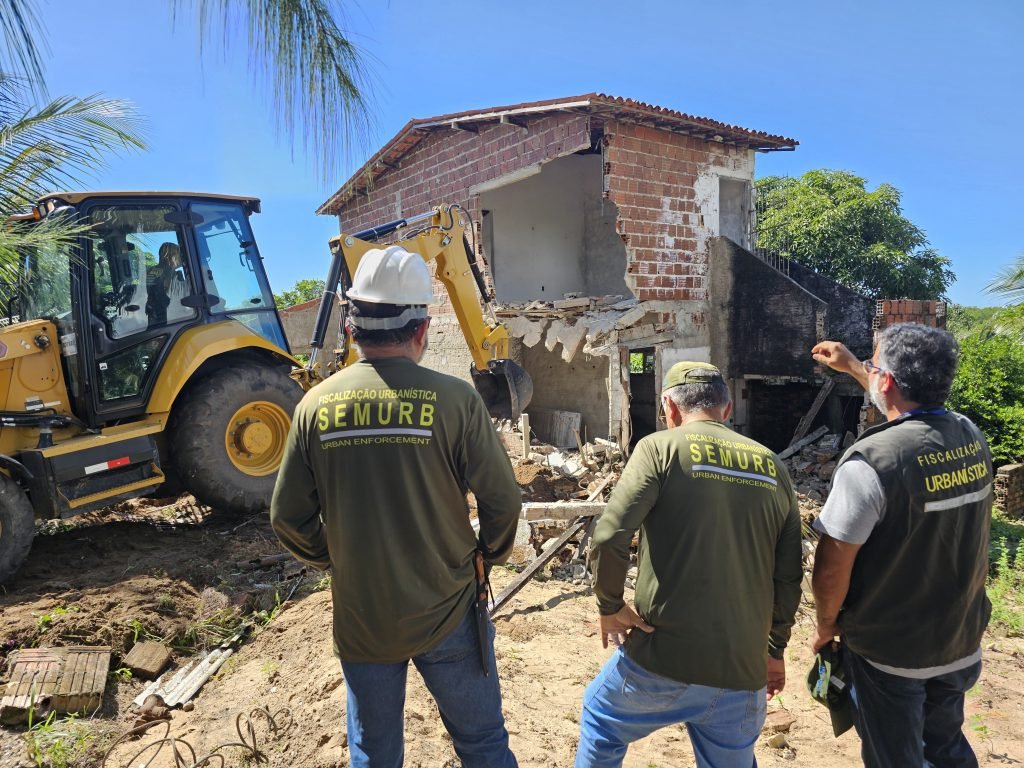 Semurb desmobiliza construção  irregular em Zona de Proteção Ambiental