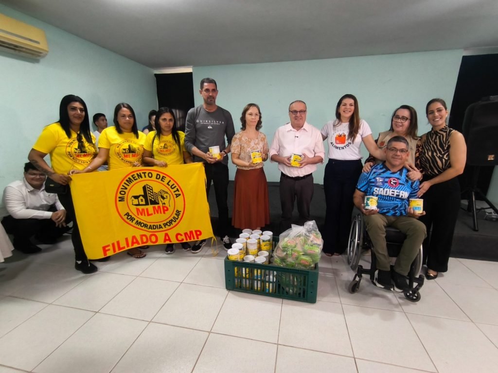 Prefeitura entrega 14 toneladas de alimentos arrecadados no São João para instituições sociais
