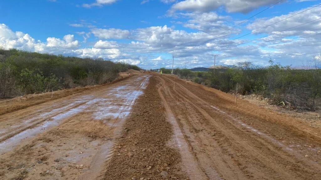 Acesso à Barragem Oiticica começa a ser pavimentado