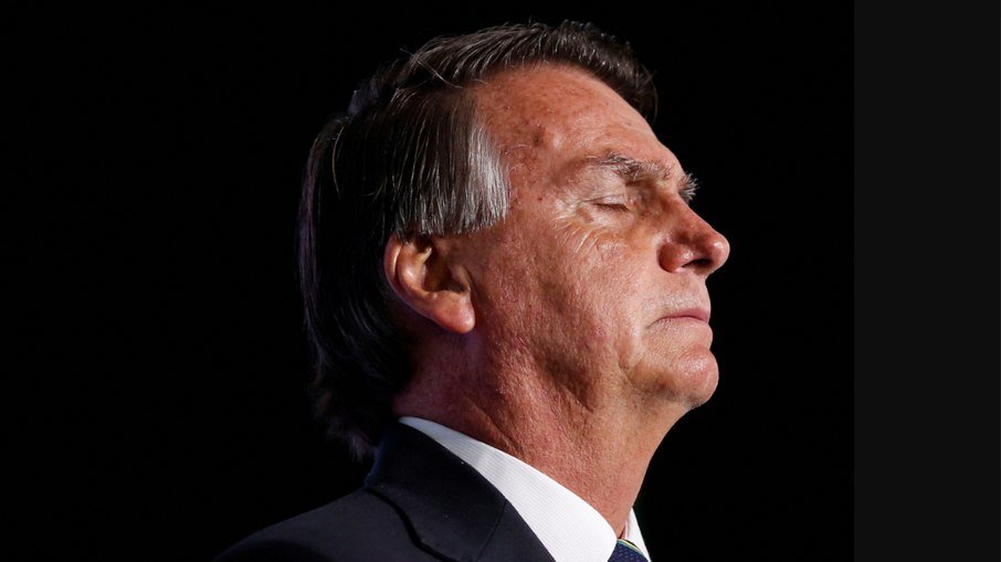 Relatório médico de Bolsonaro enviado ao STF lista 10 problemas de saúde para evitar prisão; veja