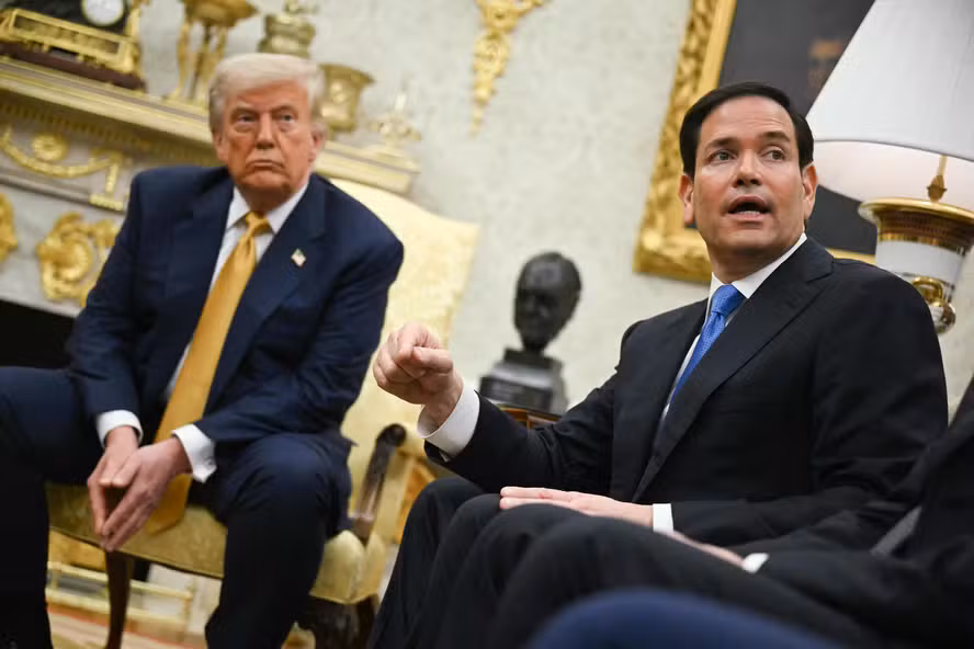 ‘Resposta’ à condenação de Bolsonaro prometida por secretário de Trump pode ocorrer durante viagem de Lula aos EUA