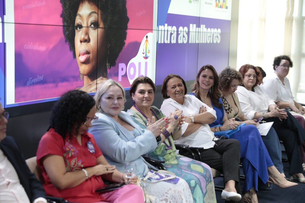 Governadora Fátima Bezerra e Ministra das Mulheres reúne Rede de Enfrentamento à Violência Contra as Mulheres em Natal