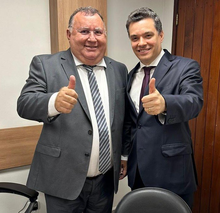 Deputado Bernardo Amorim de volta ao MDB