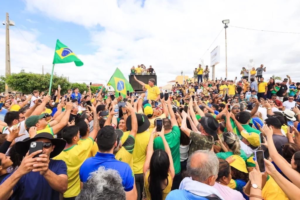 Oposição aposta em Nunes Marques para tornar Bolsonaro elegível se anistia for parcial