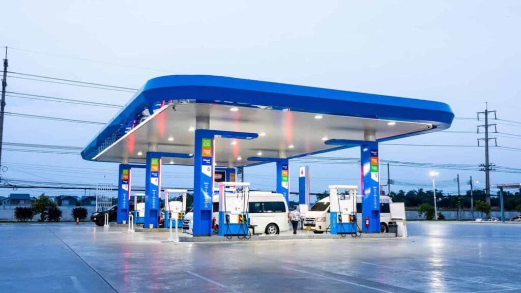 6 golpes mais comuns ao abastecer o combustível do carro em postos