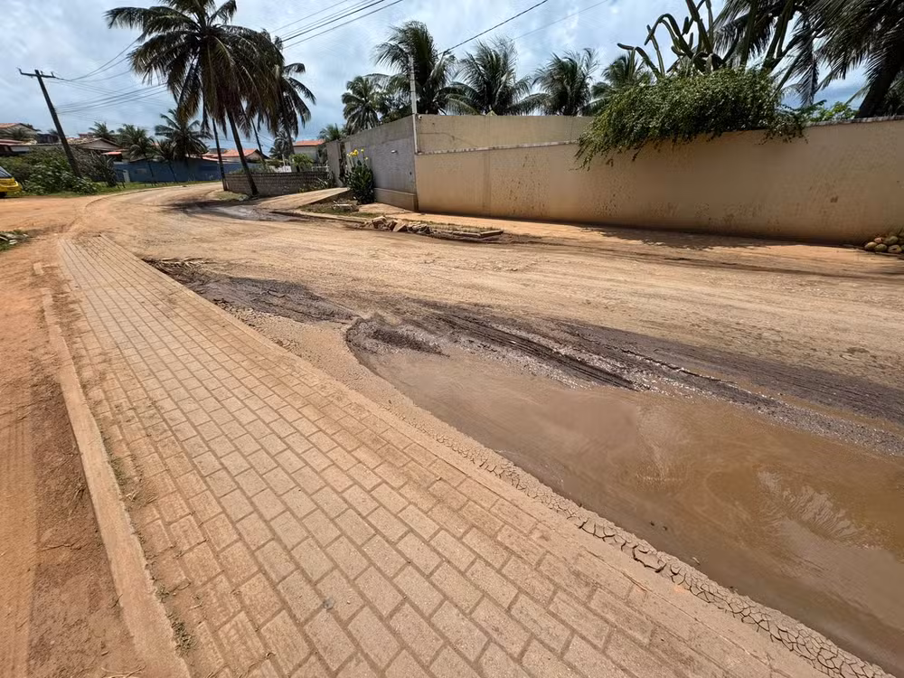 Buracos em rodovia preocupam moradores e motoristas no litoral Sul do RN
