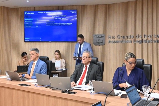 Comissão de Educação aprova política estadual de prevenção à adultização infantil