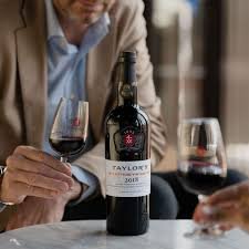 Uma taça por dia! Saiba os benefícios do vinho à saúde