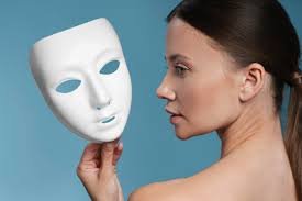 3 sinais para identificar uma mulher psicopata em um relacionamento