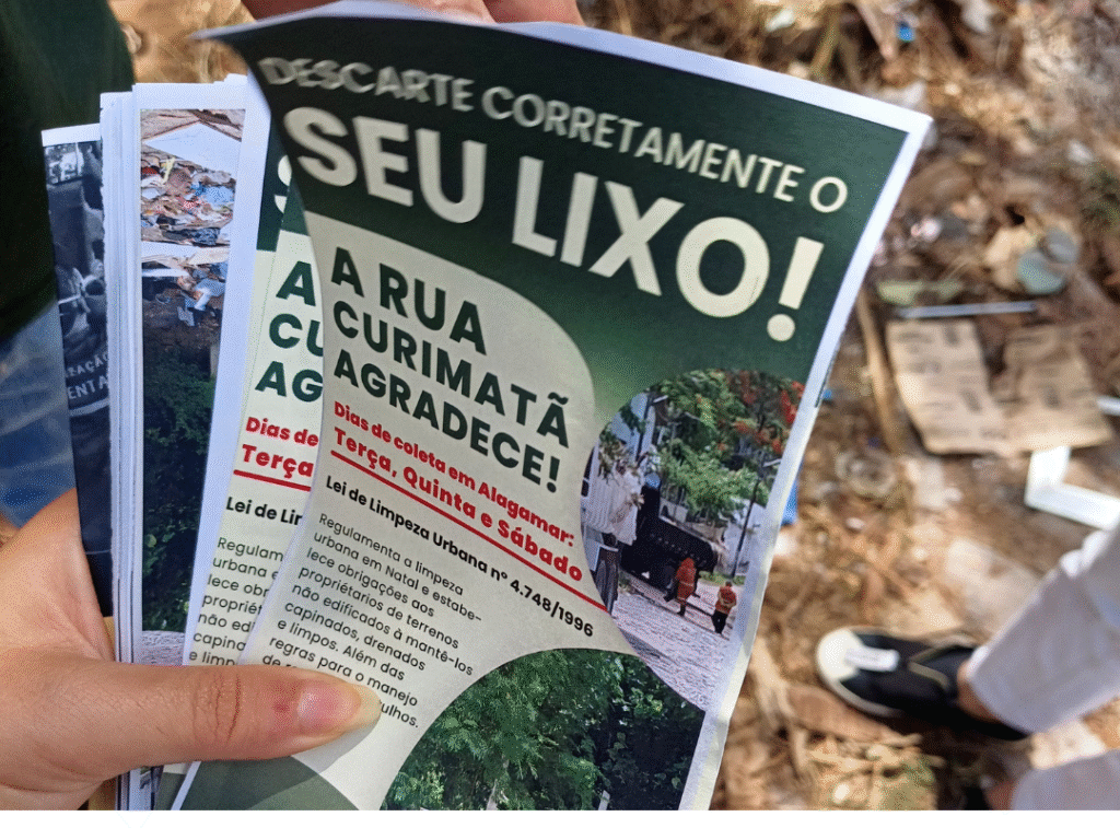 Semurb realiza ação educativa contra descarte irregular de lixo em Ponta Negra