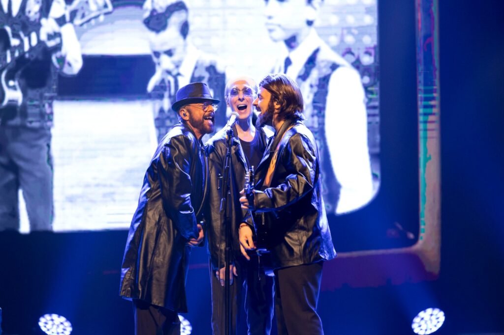 Uma Noite com os Bee Gees” desembarca em Natal nesta sexta(14) com show tributo internacional que revive clássicos eternos do pop mundial*