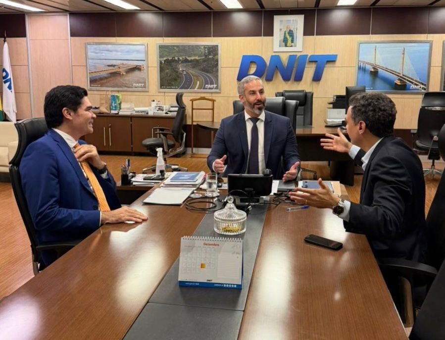 Em reunião com Walter Alves, diretor-geral do DNIT anuncia começo da duplicação da BR-304 para o início de 2026