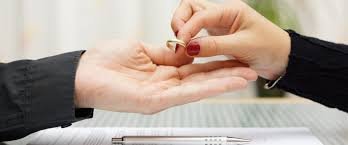 Picos de divórcio têm mês certo para acontecer; motivo surpreende