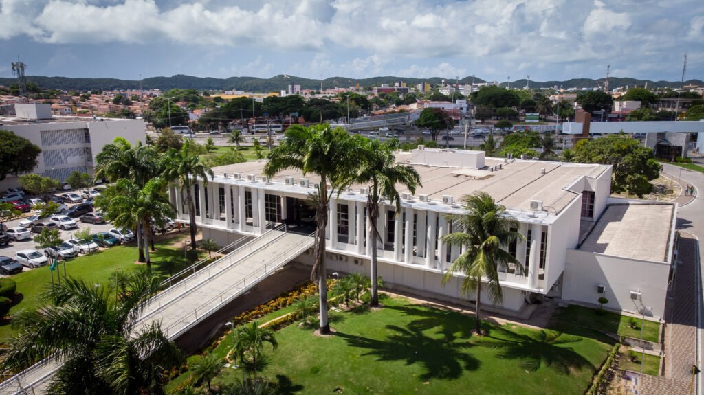 Órgãos públicos estaduais terão mudança em expedientes devido a feriados de fim de ano