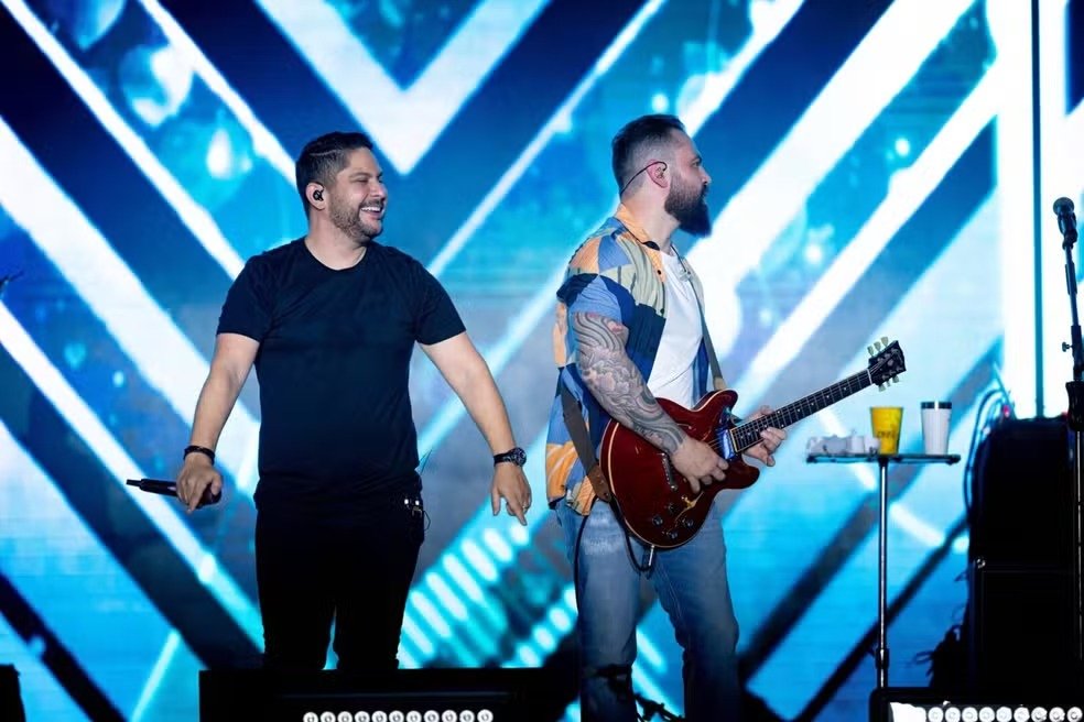 Let’s Pipa: Jorge & Mateus abrem temporada 2026 com show na festa 7 Ondas no RN