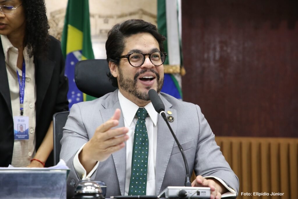 Câmara de Natal aprova projeto de Leo Souza sobre recolhimento de carcaças de veículos