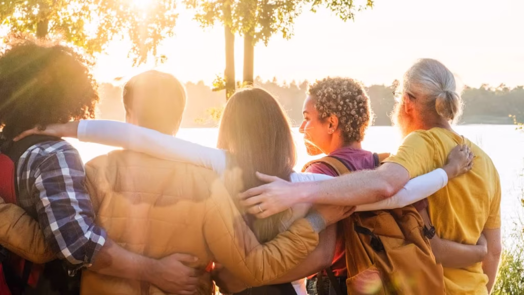 Os 3 tipos de amizade que a ciência diz que definem sua felicidade