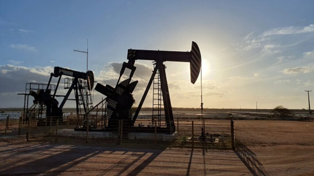 Petróleo avança no RN, produção cresce, mas cofres sentem o baque dos preços e royalties mudam de endereço