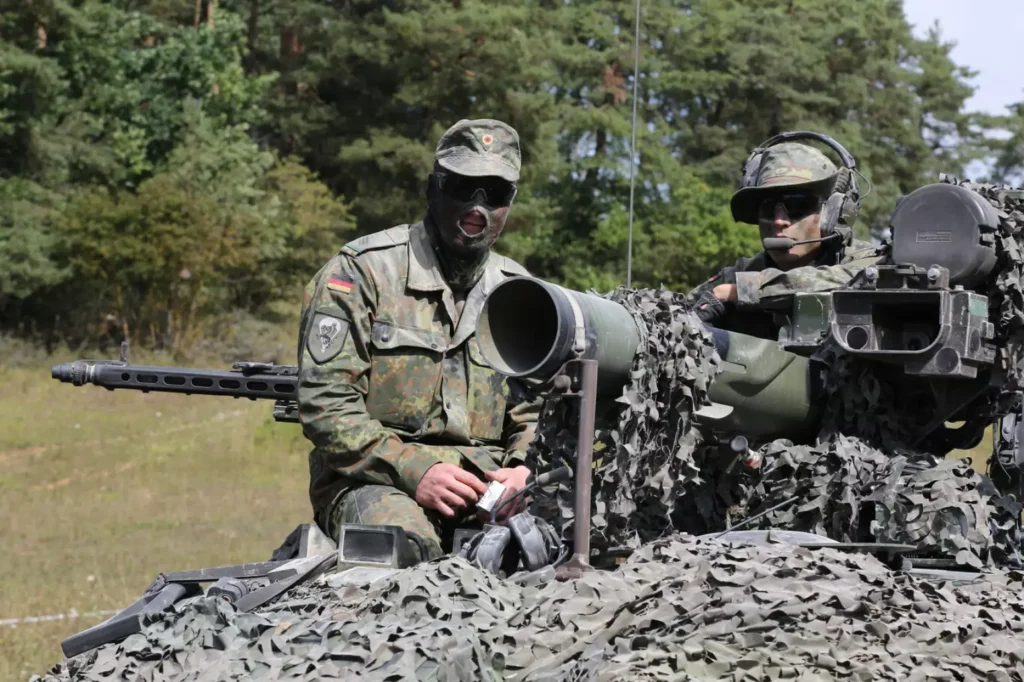 Alemanha era um gigante militar adormecido: agora foi despertada e já está ultrapassando os EUA em balas produzidas por ano