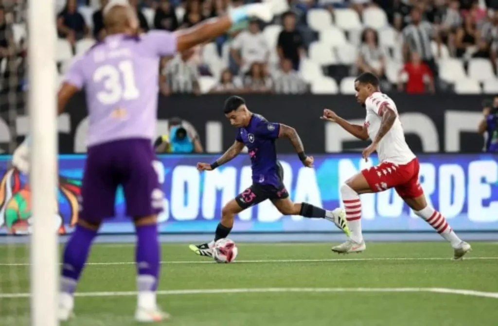 Atuações do Botafogo contra o Bangu: o banho de bola de Santi!