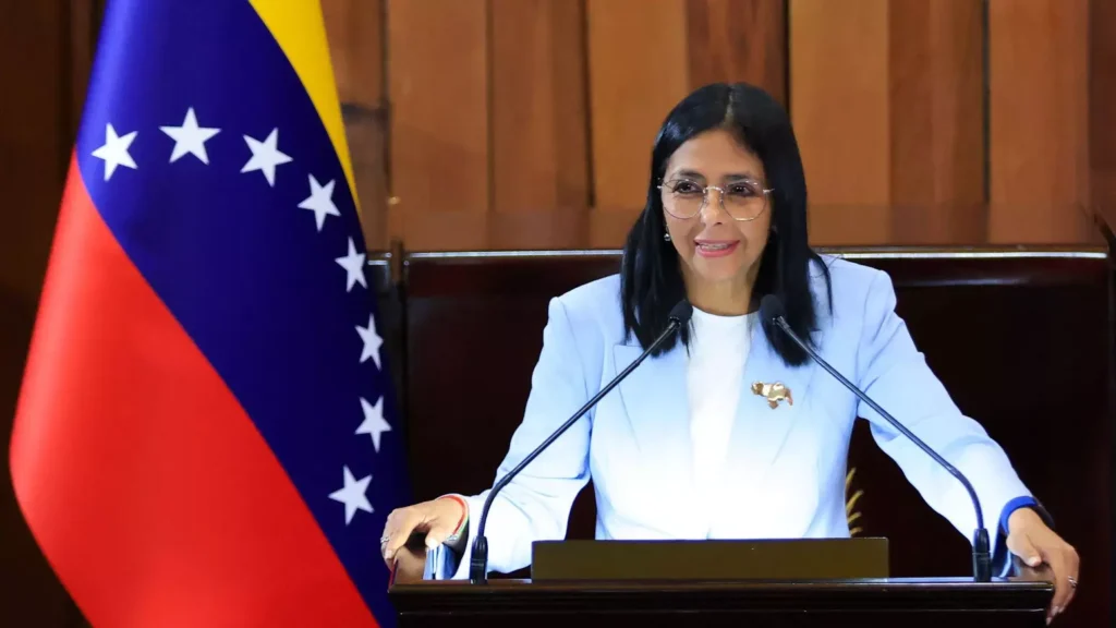 Delcy Rodríguez anuncia anistia a ‘presos políticos’ e fechamento de centro de tortura na Venezuela