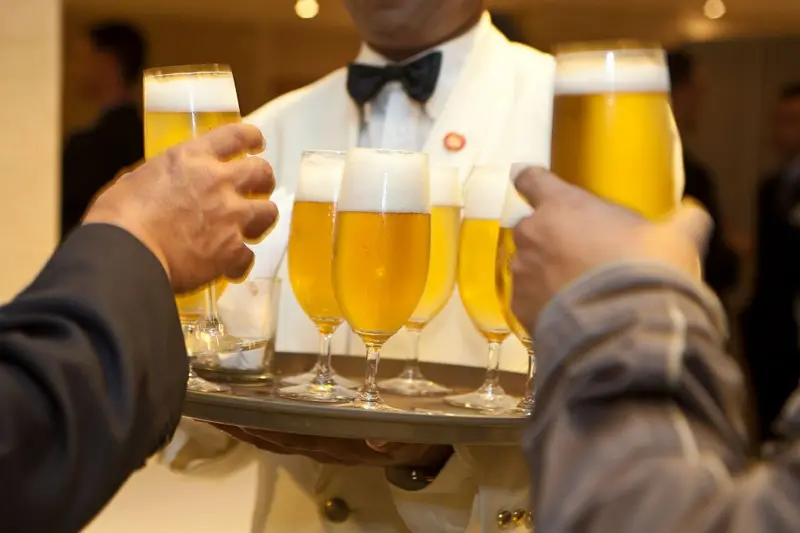 A história do chope no Brasil: como bebida trocou os modos europeus pelo ‘borogodó’ carioca