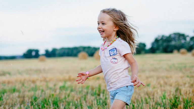 O método escandinavo que supostamente cria filhos “mais equilibrados e felizes”